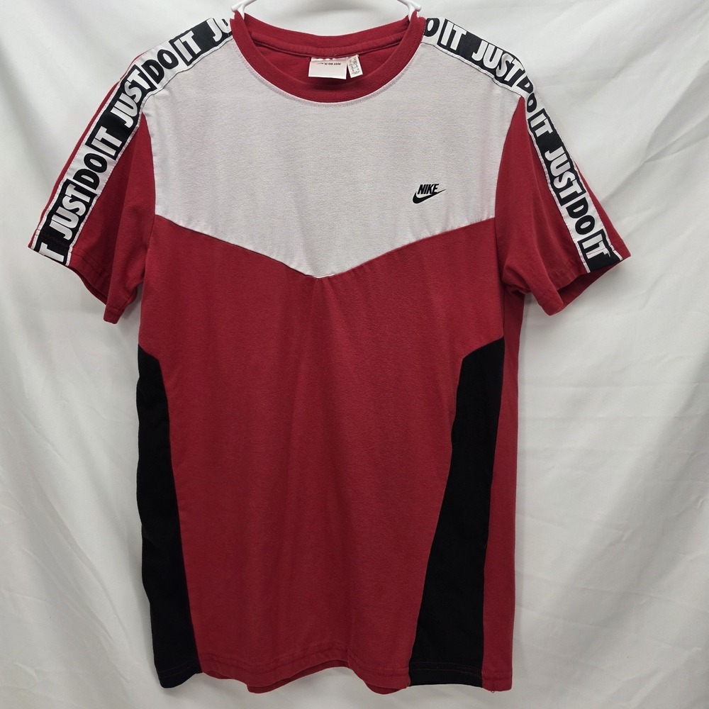 Nike Just Do It T-Shirt Mens Medium‎ Red White Black Logo Shoulder Tape Athletic